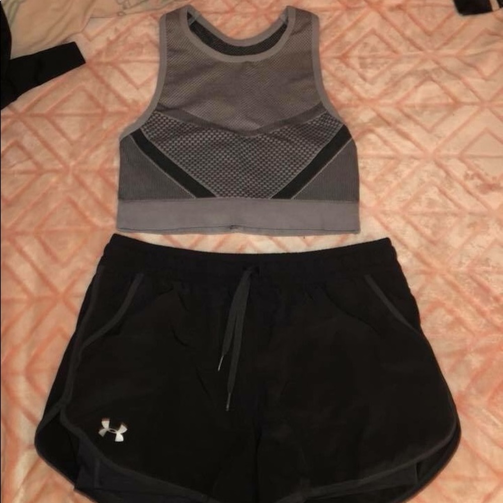 Abercrombie&Fitch sports bra, under armour shorts